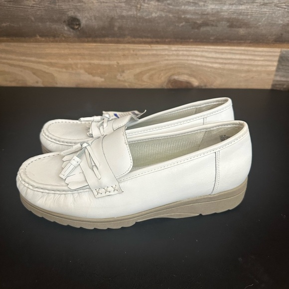 Dr. Scholl's Gel Pac Loafers White Leather Women's Slip On Tassels 8.5W READ - Picture 2 of 10